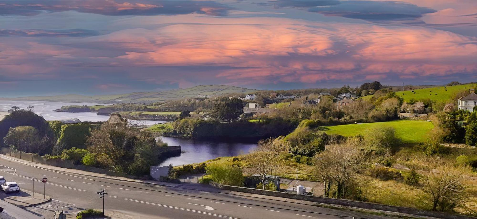 Вилла Wild Atlantic Way - Retreat - Sleeps 12 Баллишаннон Экстерьер фото