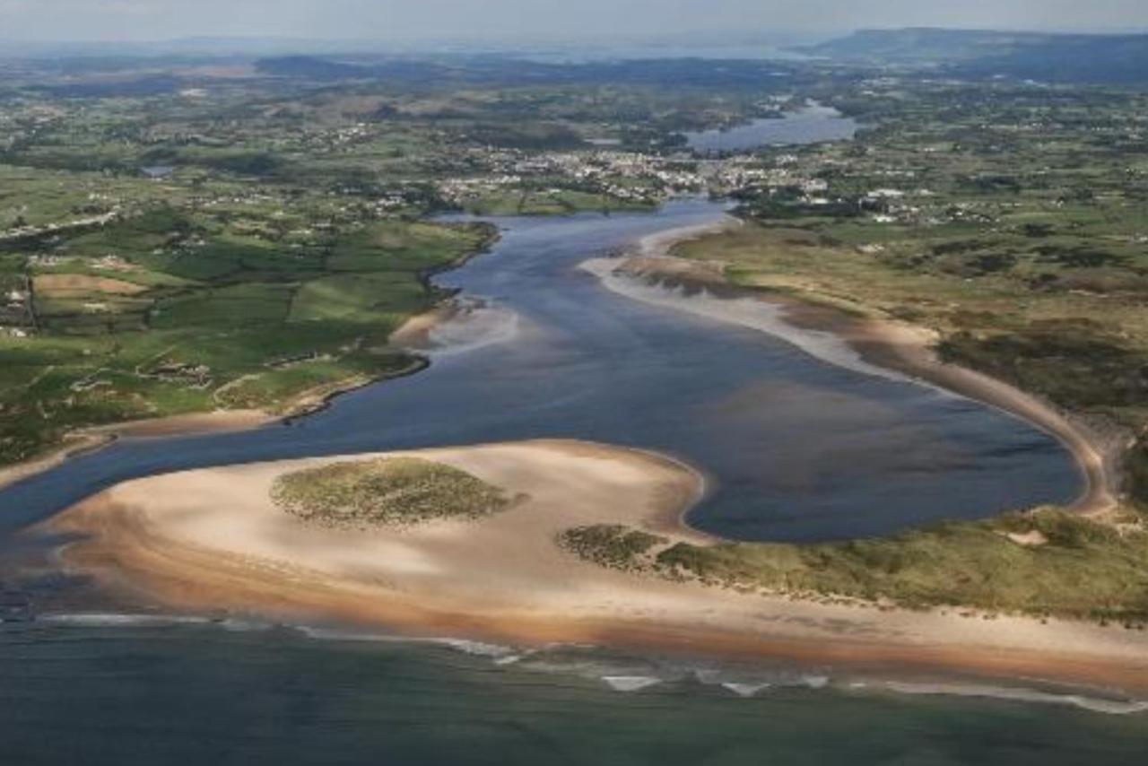 Вилла Wild Atlantic Way - Retreat - Sleeps 12 Баллишаннон Экстерьер фото